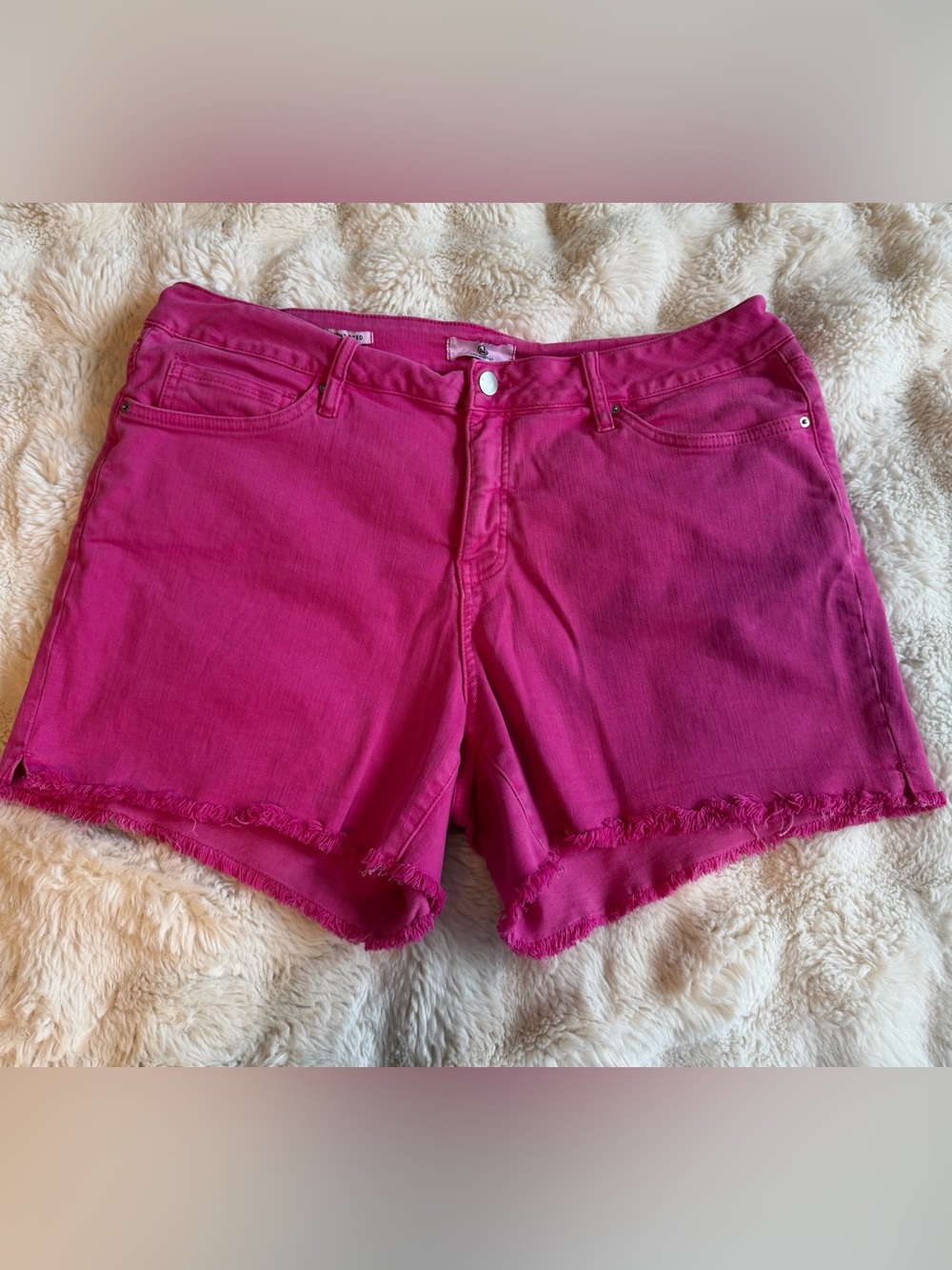 RFM Garment Dyed Hot Pink Frayed Hem Denim Shorts Size 2X Plus Size